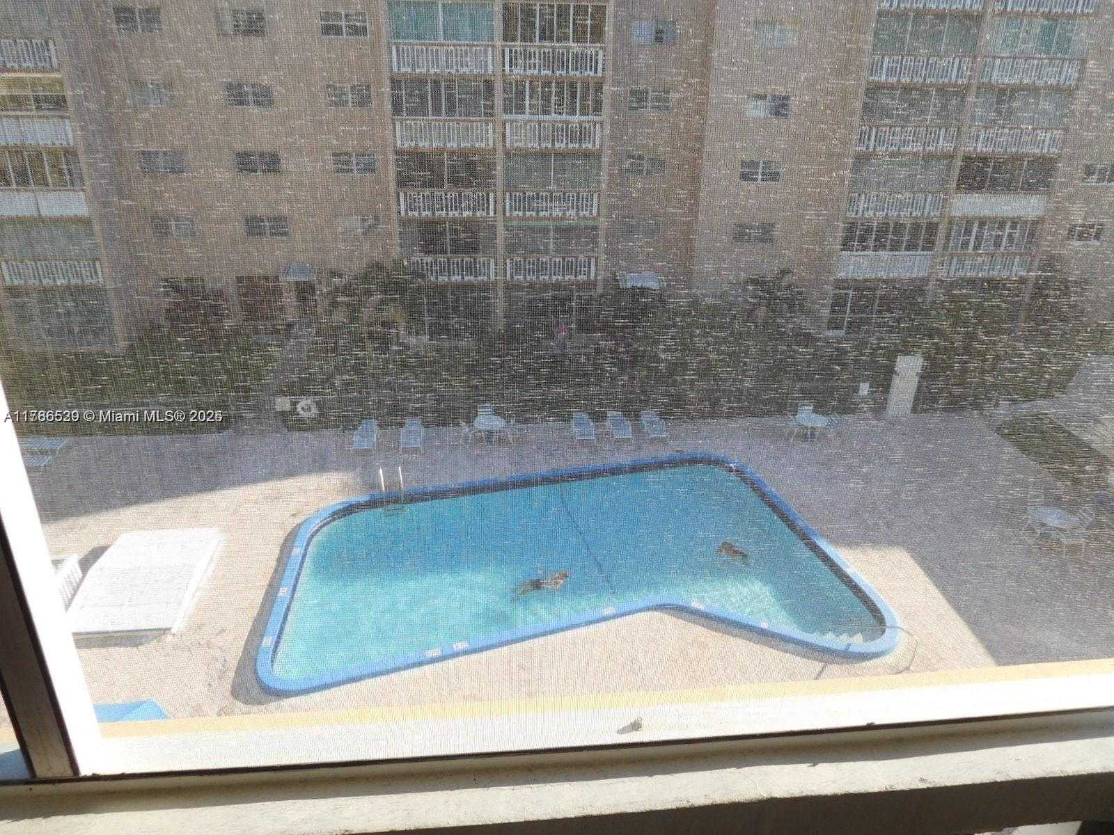 Small Image of 319 NORTH EAST 14TH AVE #505, Hallandale Beach Number 3
