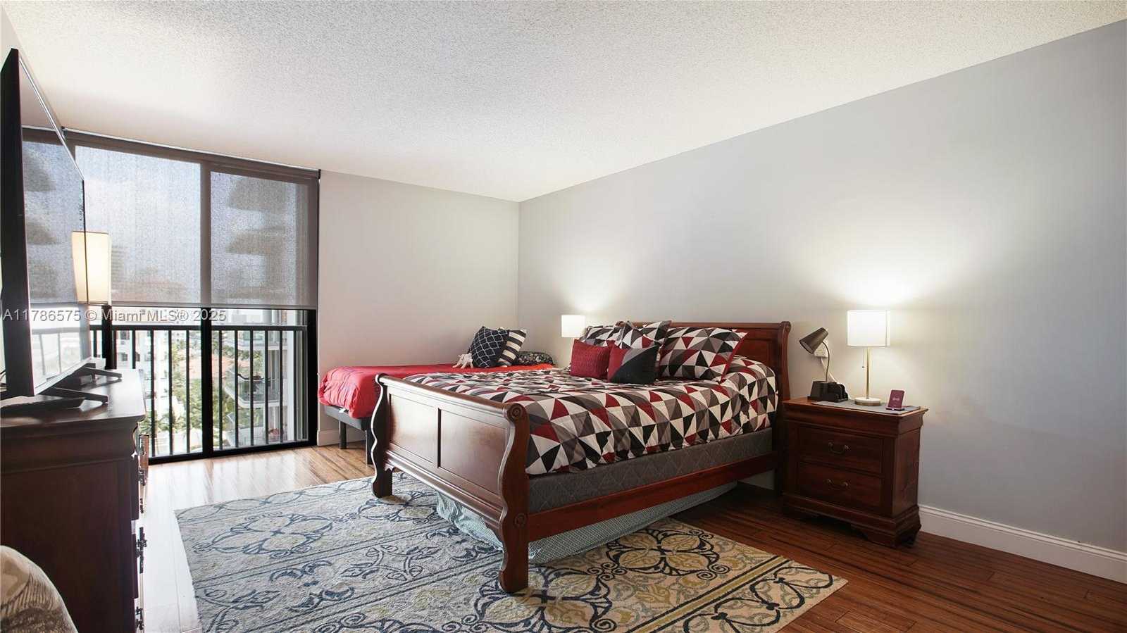 Small Image of 19707 TURNBERRY WAY #10AB, Aventura Number 17