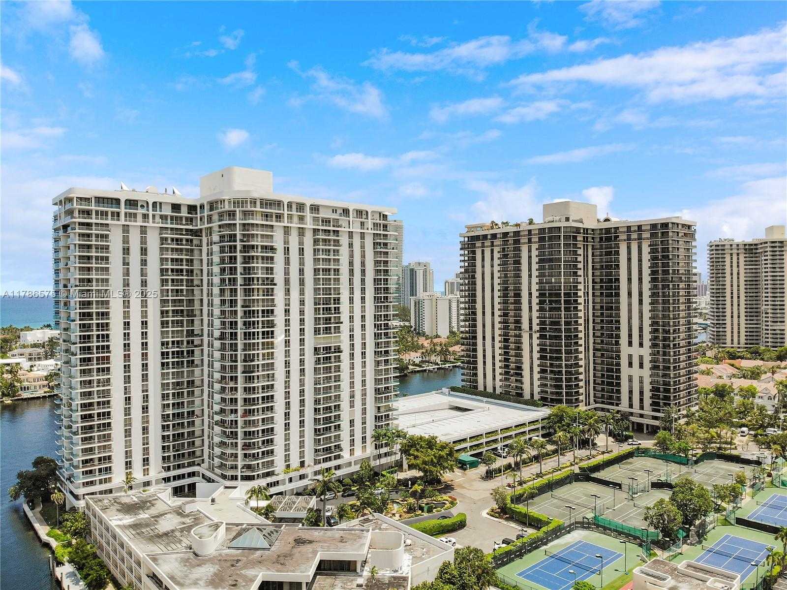 Small Image of 19707 TURNBERRY WAY #10AB, Aventura Number 26