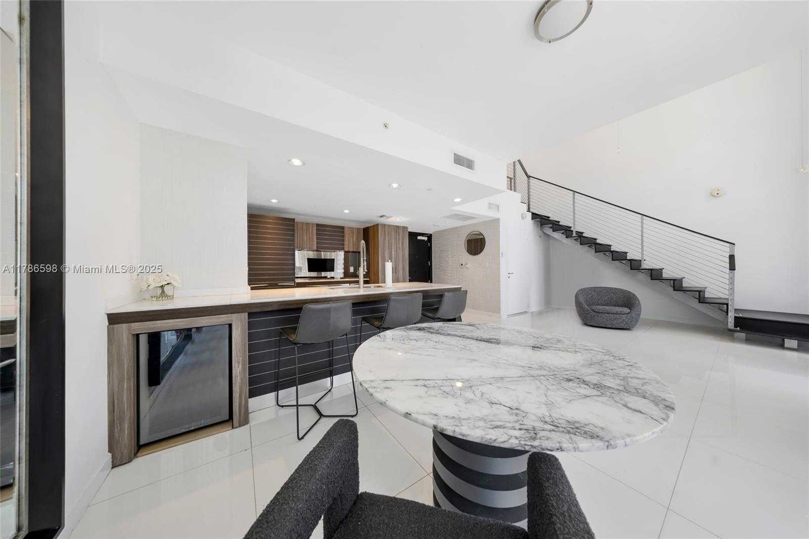 Small Image of 200 BISCAYNE BLVD WAY #503, Miami Number 10