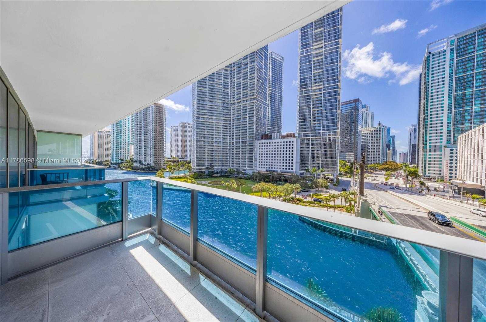 Small Image of 200 BISCAYNE BLVD WAY #503, Miami Number 2