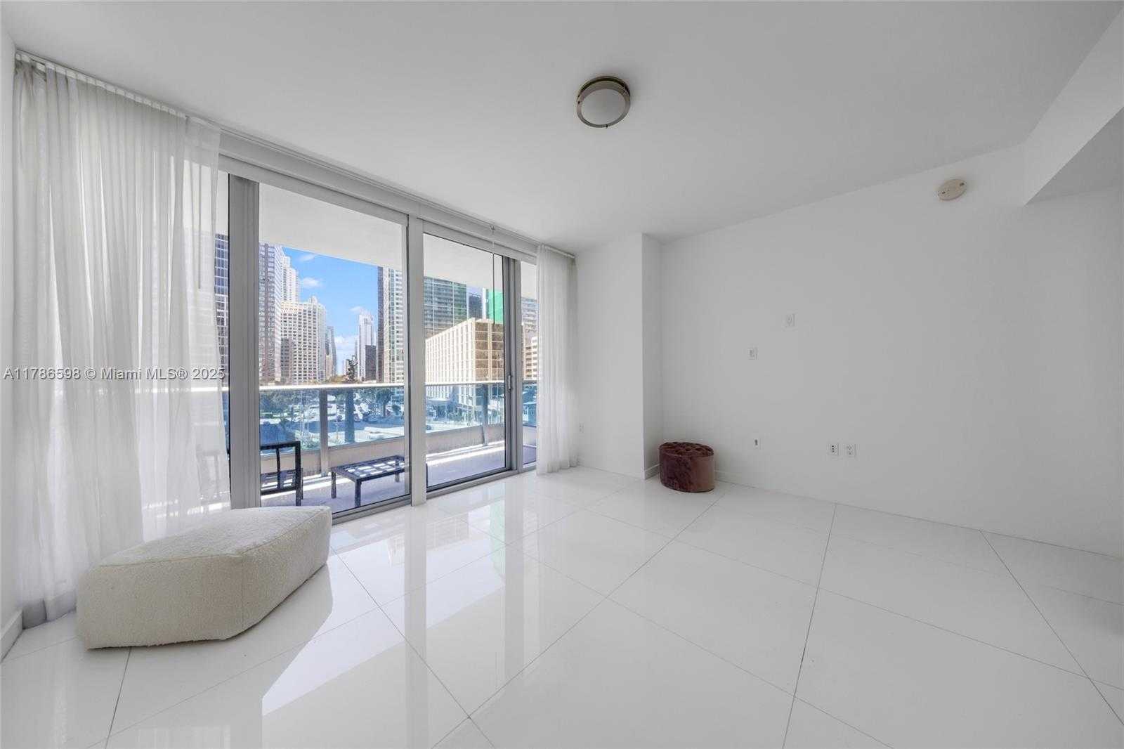 Small Image of 200 BISCAYNE BLVD WAY #503, Miami Number 20