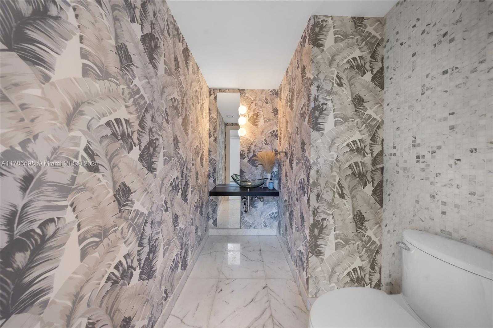 Small Image of 200 BISCAYNE BLVD WAY #503, Miami Number 27