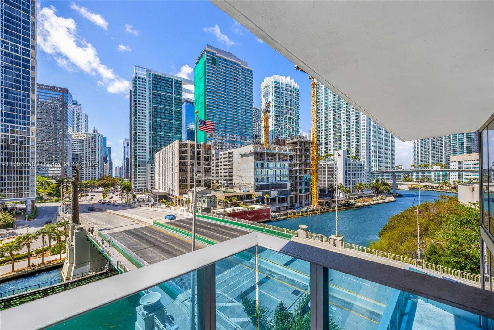 Small Image of 200 BISCAYNE BLVD WAY #503, Miami Number 35