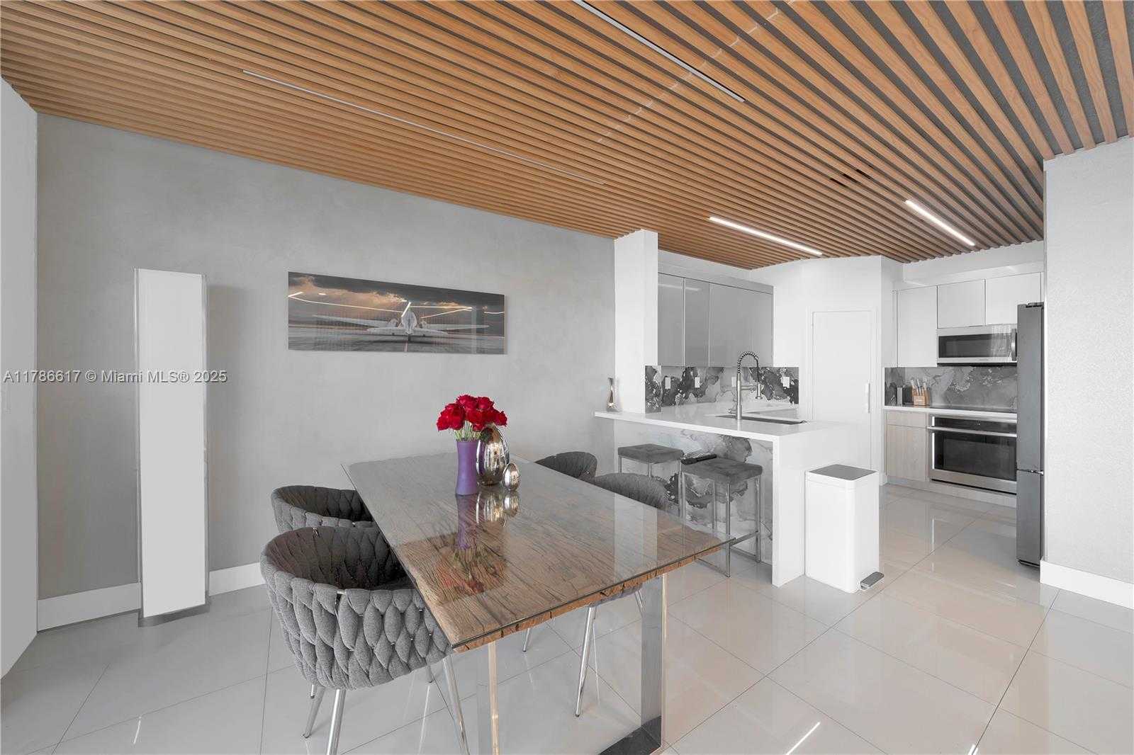 Small Image of 6694 NORTH WEST 107TH PL, Doral Number 15