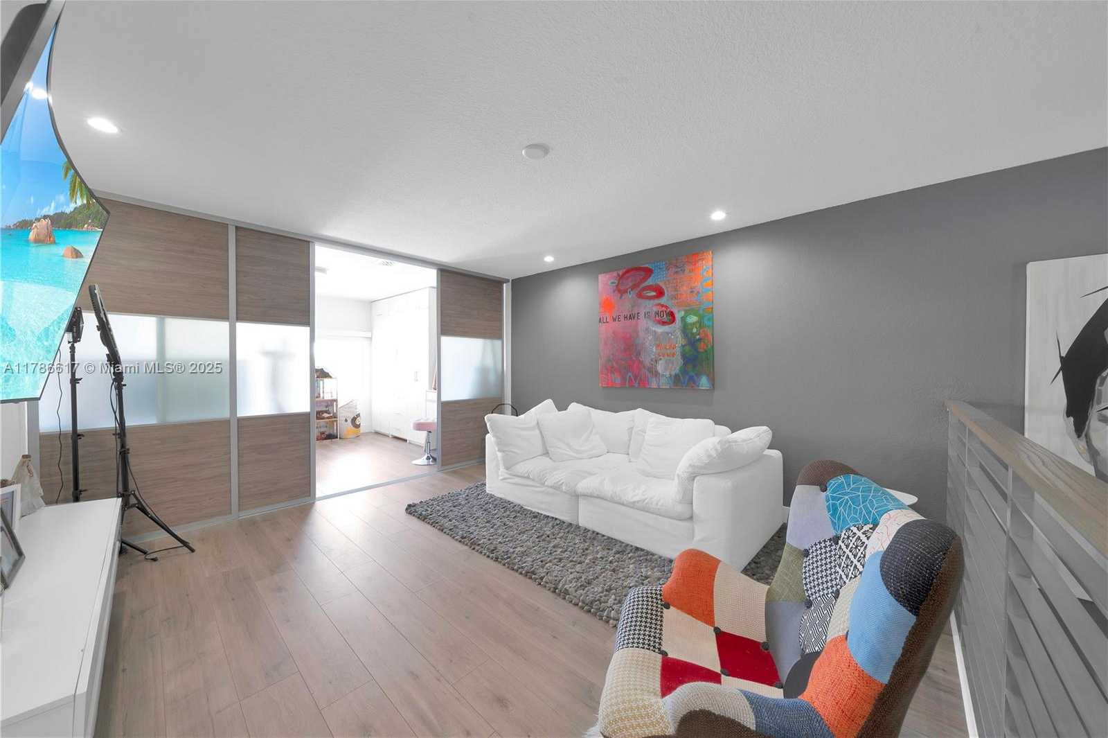 Small Image of 6694 NORTH WEST 107TH PL, Doral Number 25