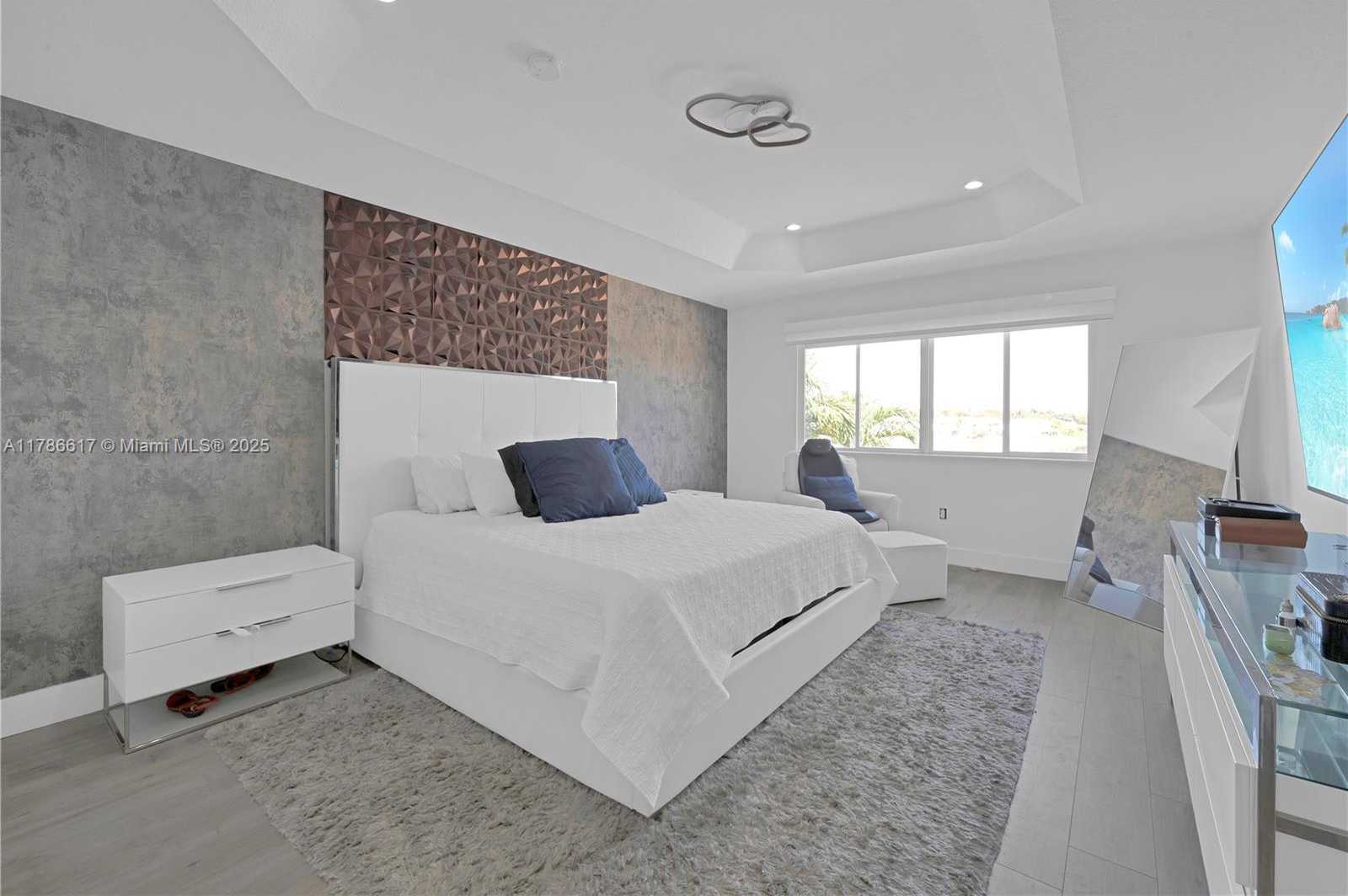 Small Image of 6694 NORTH WEST 107TH PL, Doral Number 35