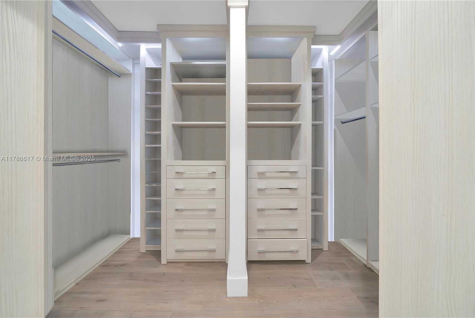 Small Image of 6694 NORTH WEST 107TH PL, Doral Number 41
