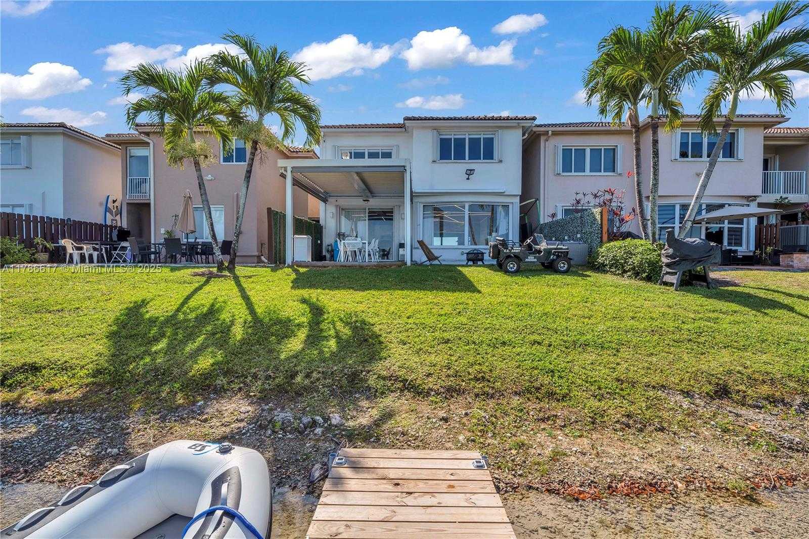 Small Image of 6694 NORTH WEST 107TH PL, Doral Number 58