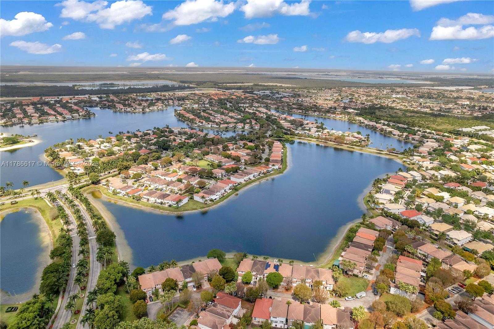 Small Image of 6694 NORTH WEST 107TH PL, Doral Number 65