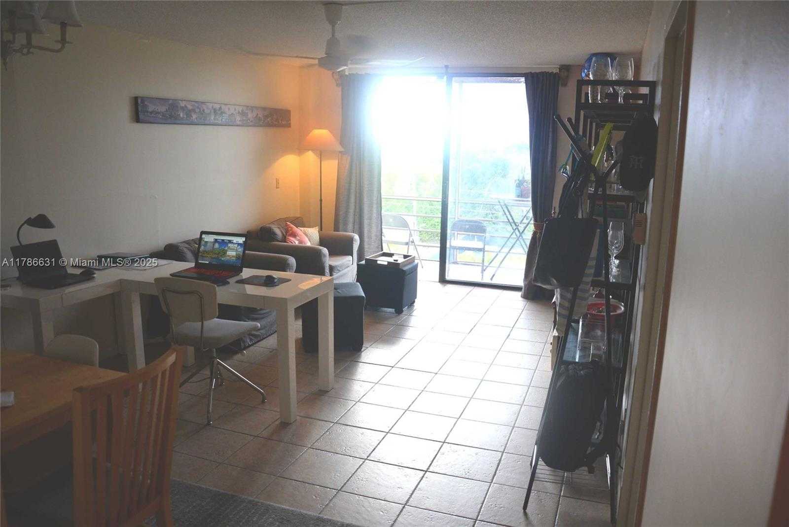 Small Image of 2821 NORTH MIAMI BEACH BLVD #5E, North Miami Beach Number 3