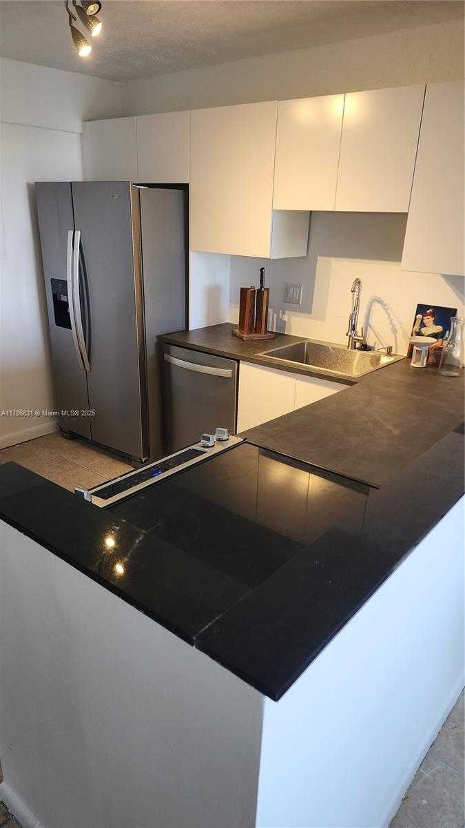 Small Image of 2821 NORTH MIAMI BEACH BLVD #5E, North Miami Beach Number 5