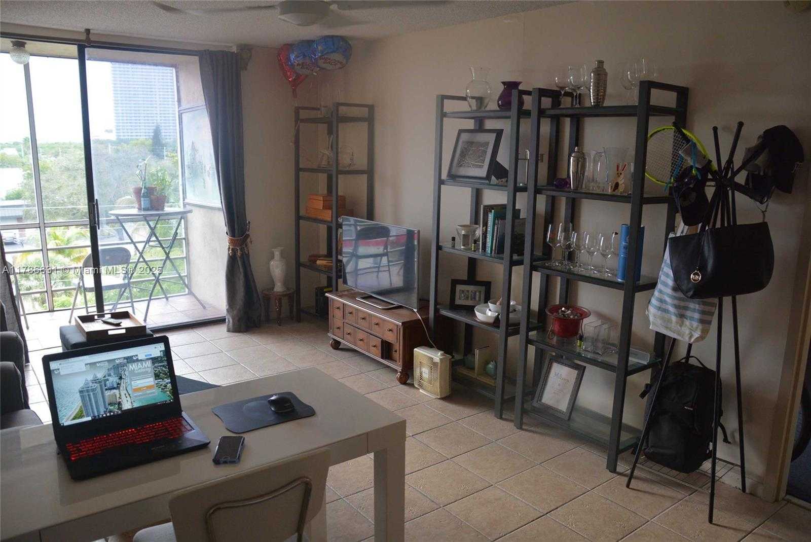 Small Image of 2821 NORTH MIAMI BEACH BLVD #5E, North Miami Beach Number 6