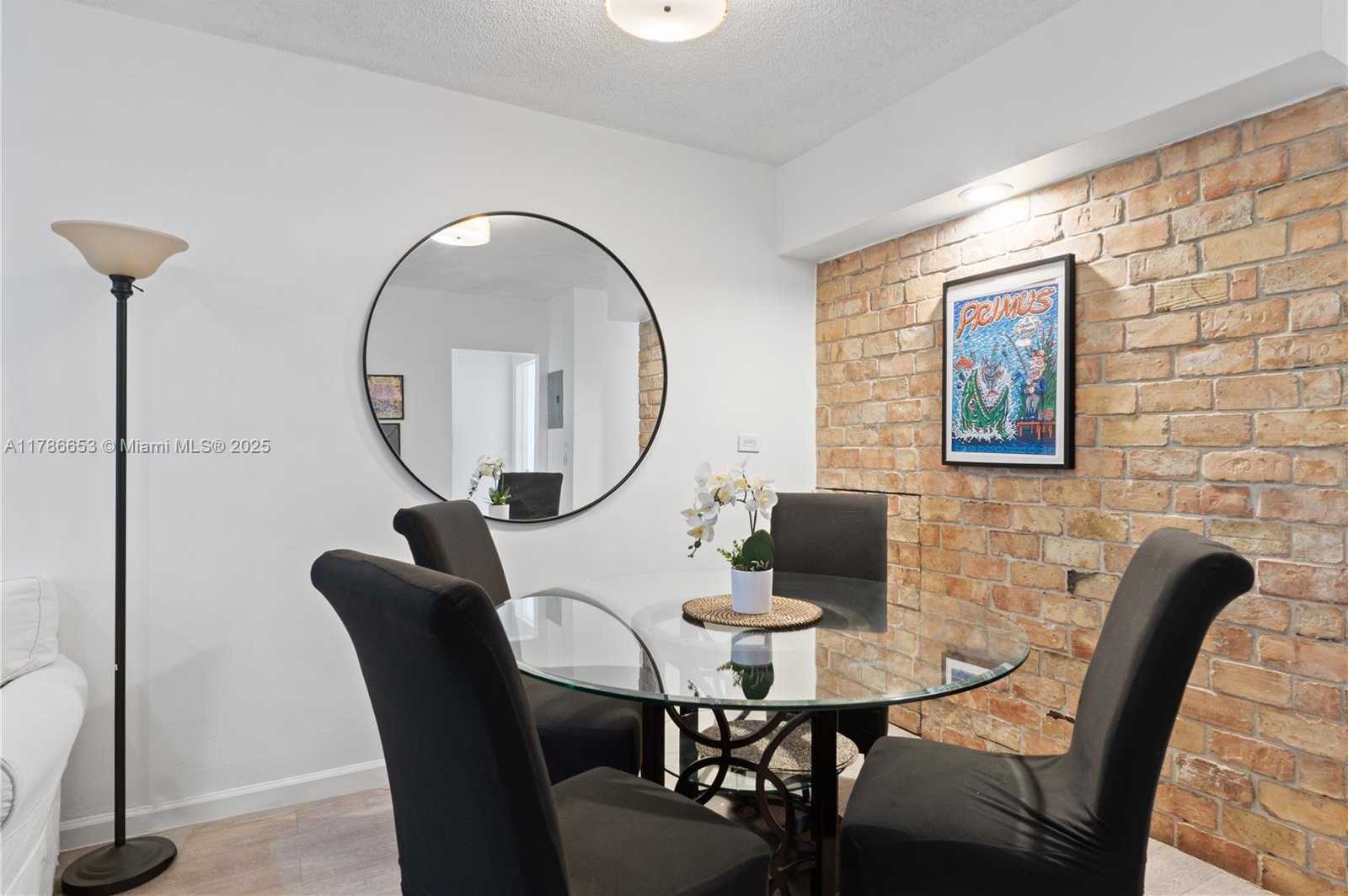 Small Image of 6580 SANTONA ST #A42, Coral Gables Number 3