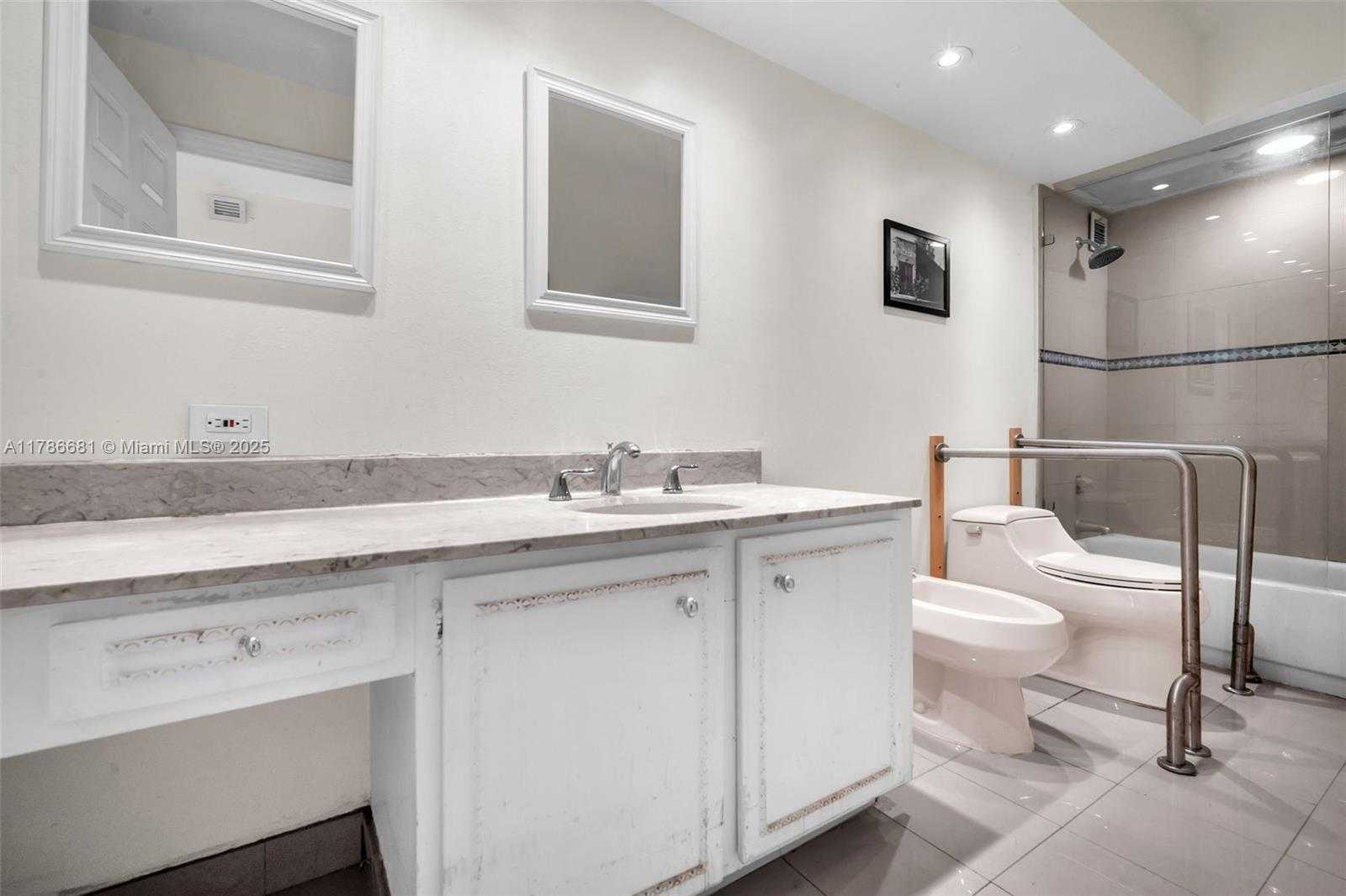 Small Image of 11 ISLAND AVE #512, Miami Beach Number 13
