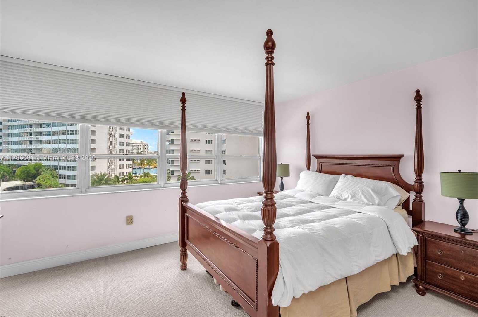 Small Image of 11 ISLAND AVE #512, Miami Beach Number 14