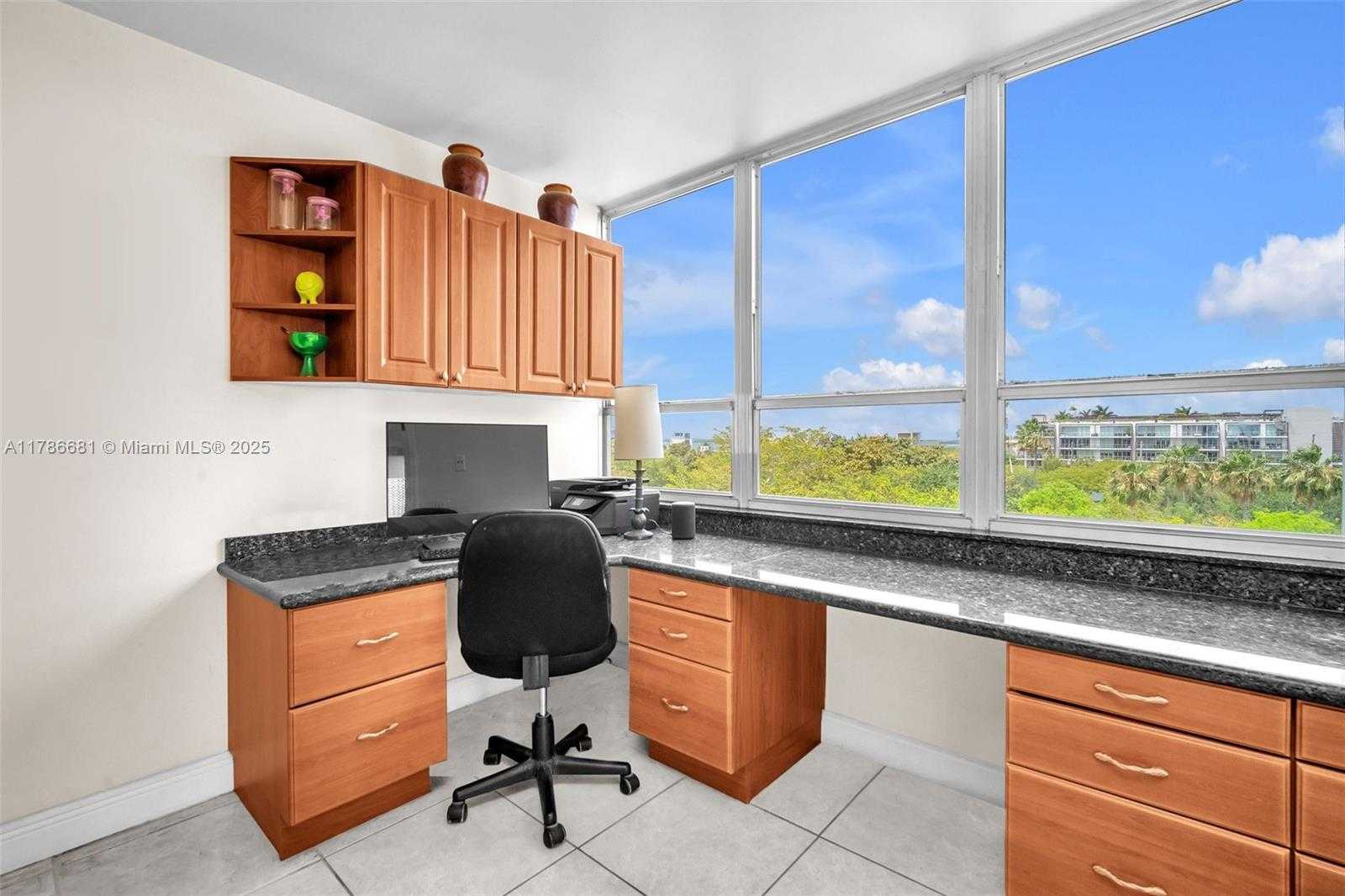 Small Image of 11 ISLAND AVE #512, Miami Beach Number 9