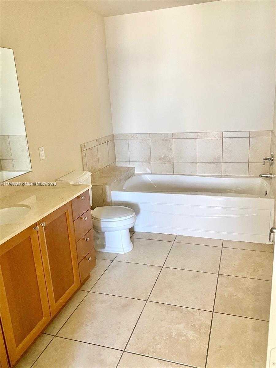 Small Image of 55 MERRICK WAY #842, Coral Gables Number 3