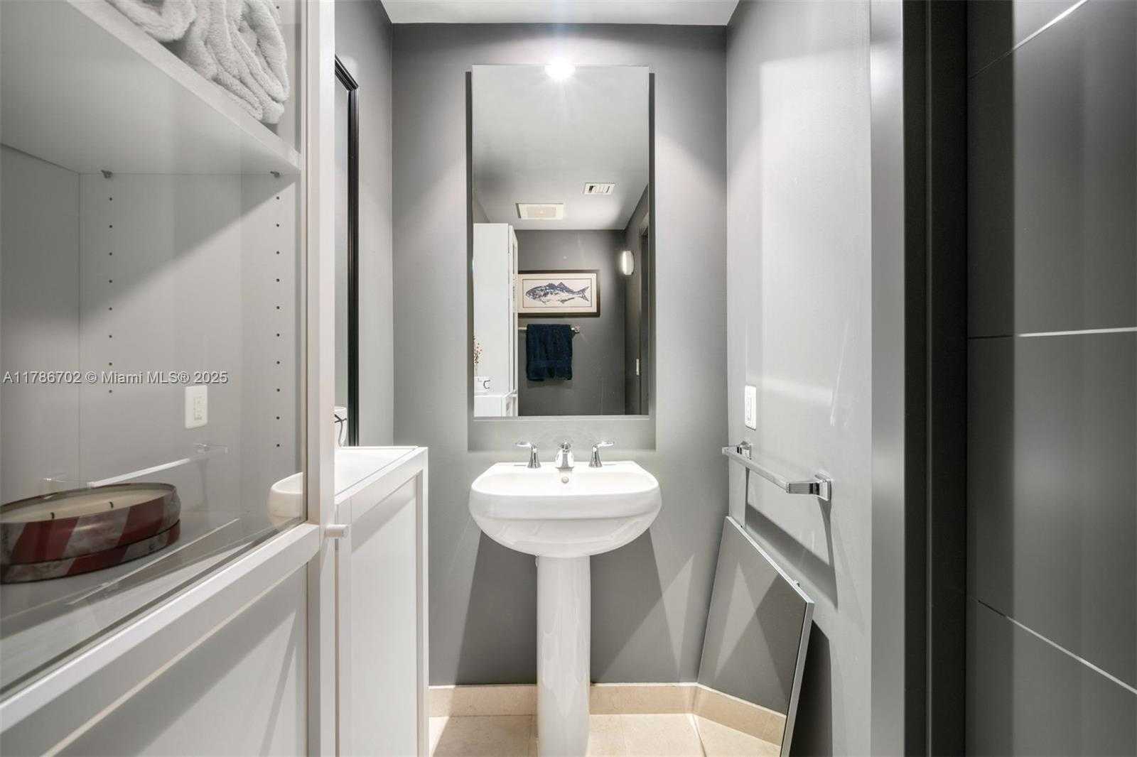 Small Image of 1060 BRICKELL AVE #3003, Miami Number 17