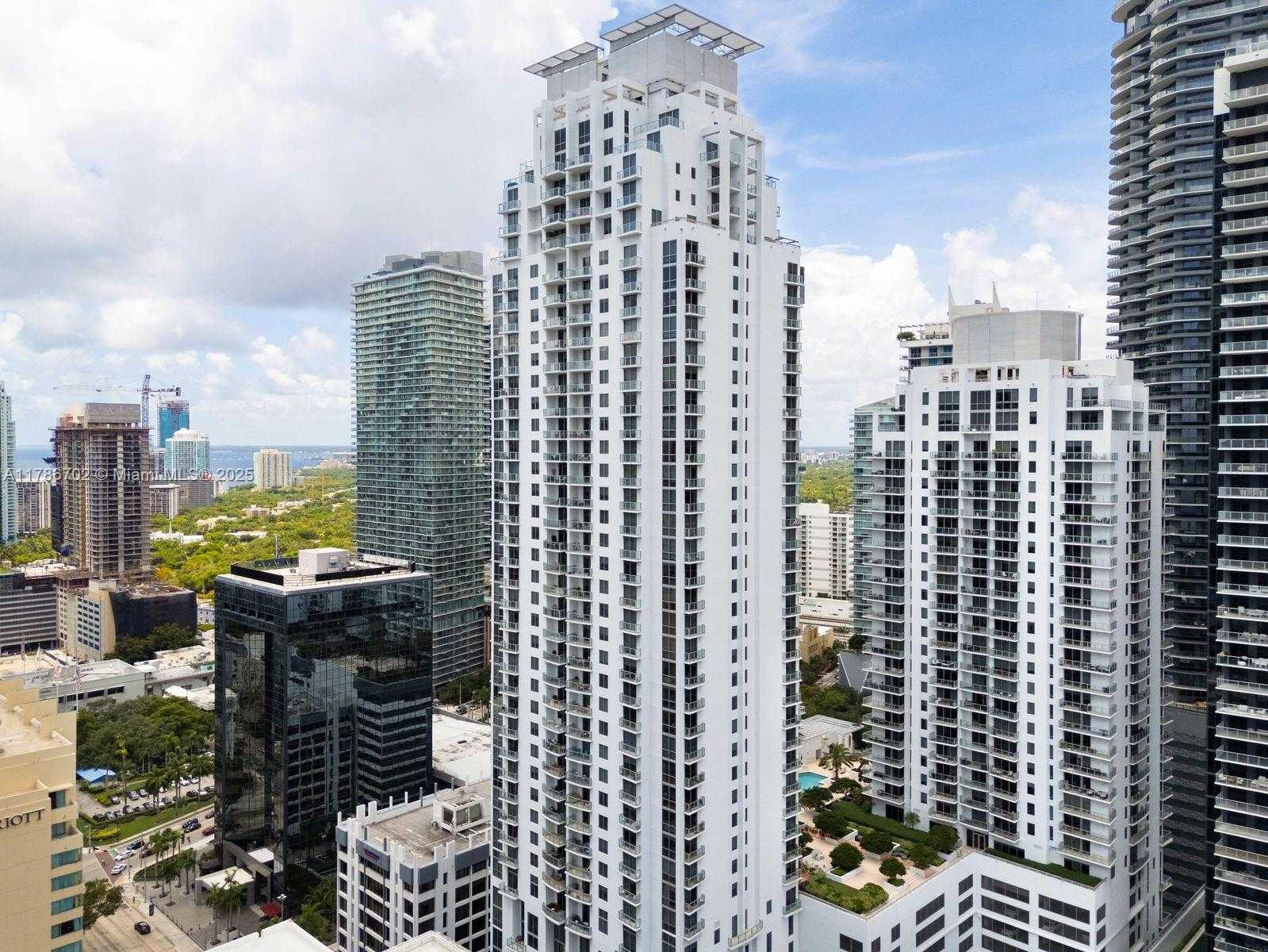 Small Image of 1060 BRICKELL AVE #3003, Miami Number 28