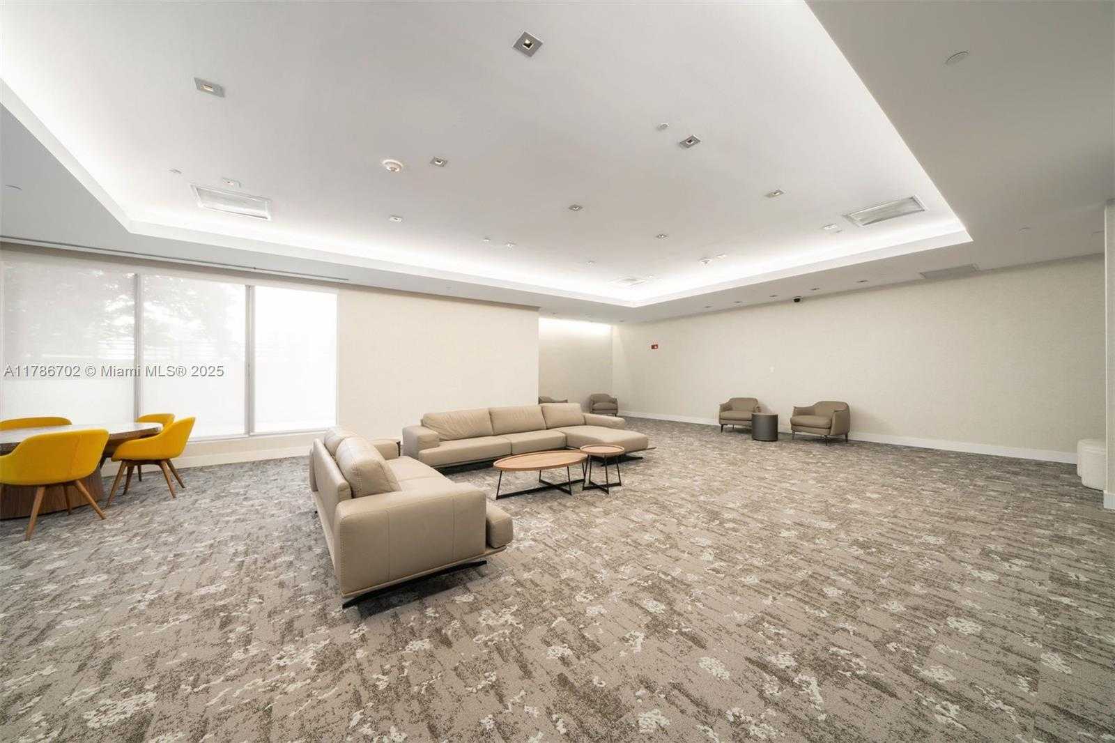 Small Image of 1060 BRICKELL AVE #3003, Miami Number 32
