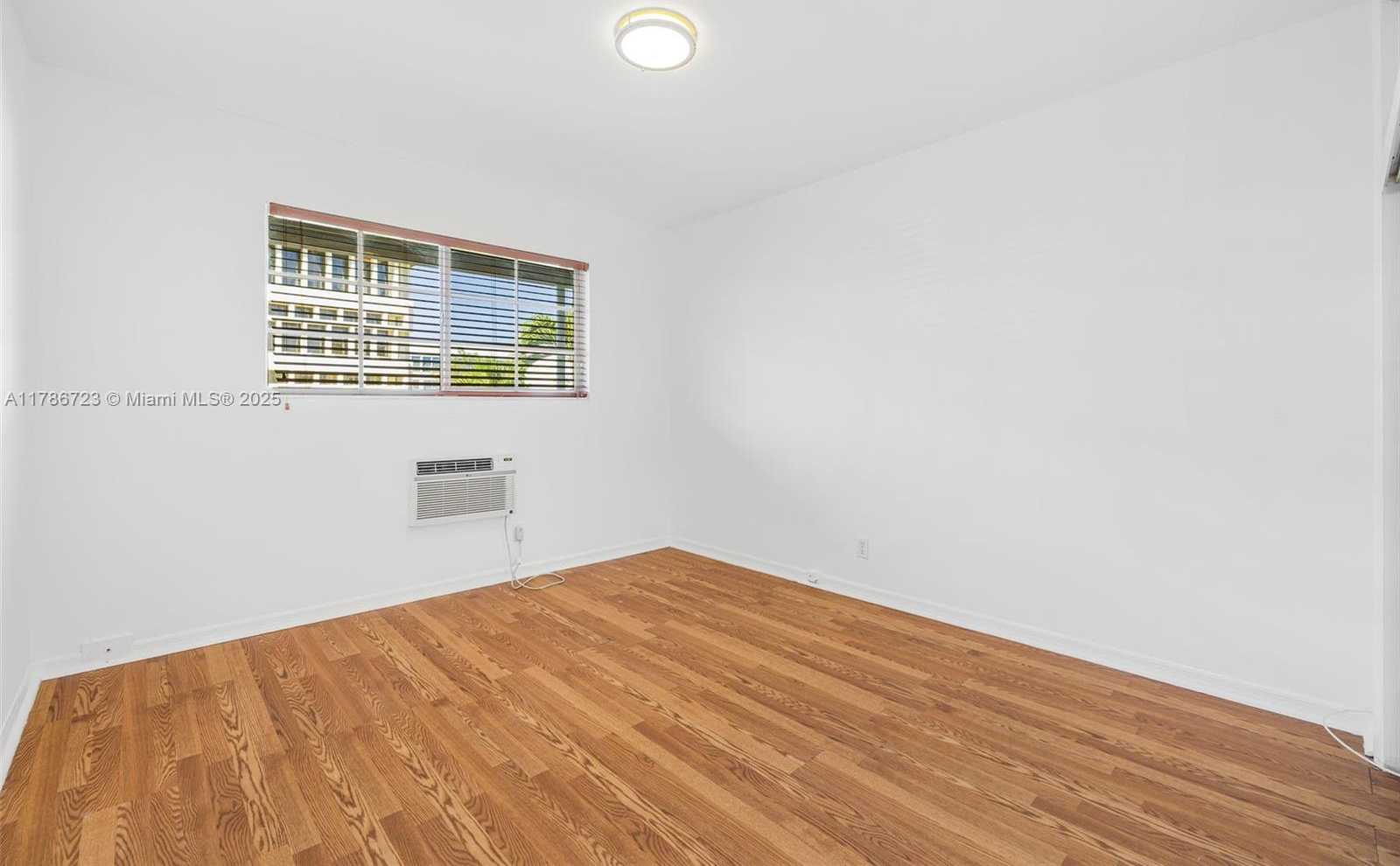 Small Image of 6580 SANTONA ST #A18, Coral Gables Number 12