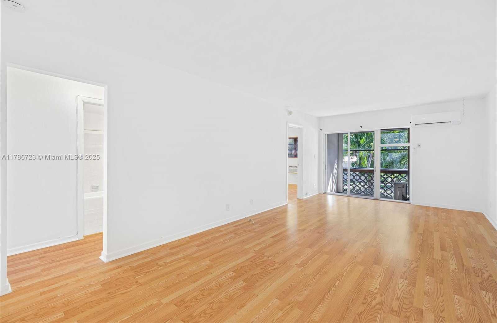Small Image of 6580 SANTONA ST #A18, Coral Gables Number 8