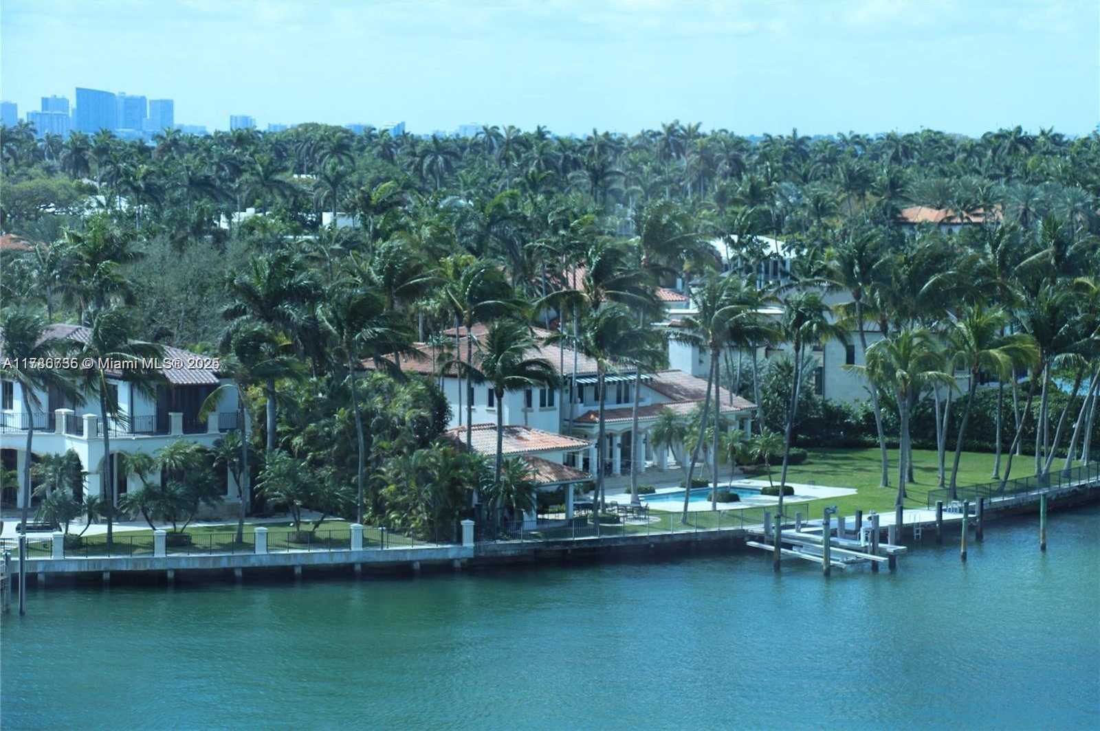 Small Image of 6770 INDIAN CREEK DR #8E, Miami Beach Number 13