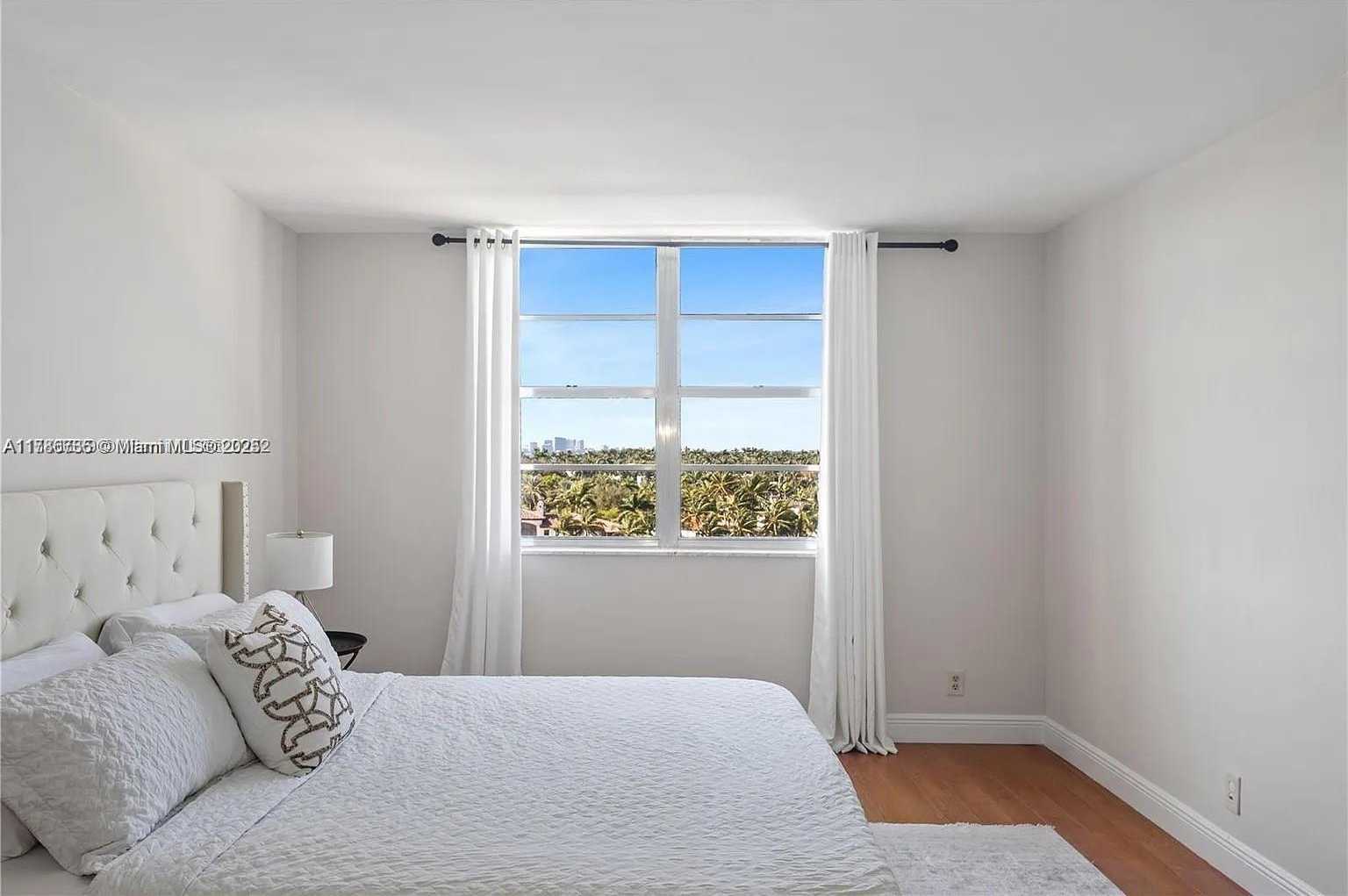 Small Image of 6770 INDIAN CREEK DR #8E, Miami Beach Number 4