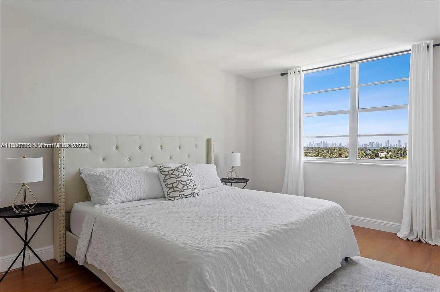 Small Image of 6770 INDIAN CREEK DR #8E, Miami Beach Number 5