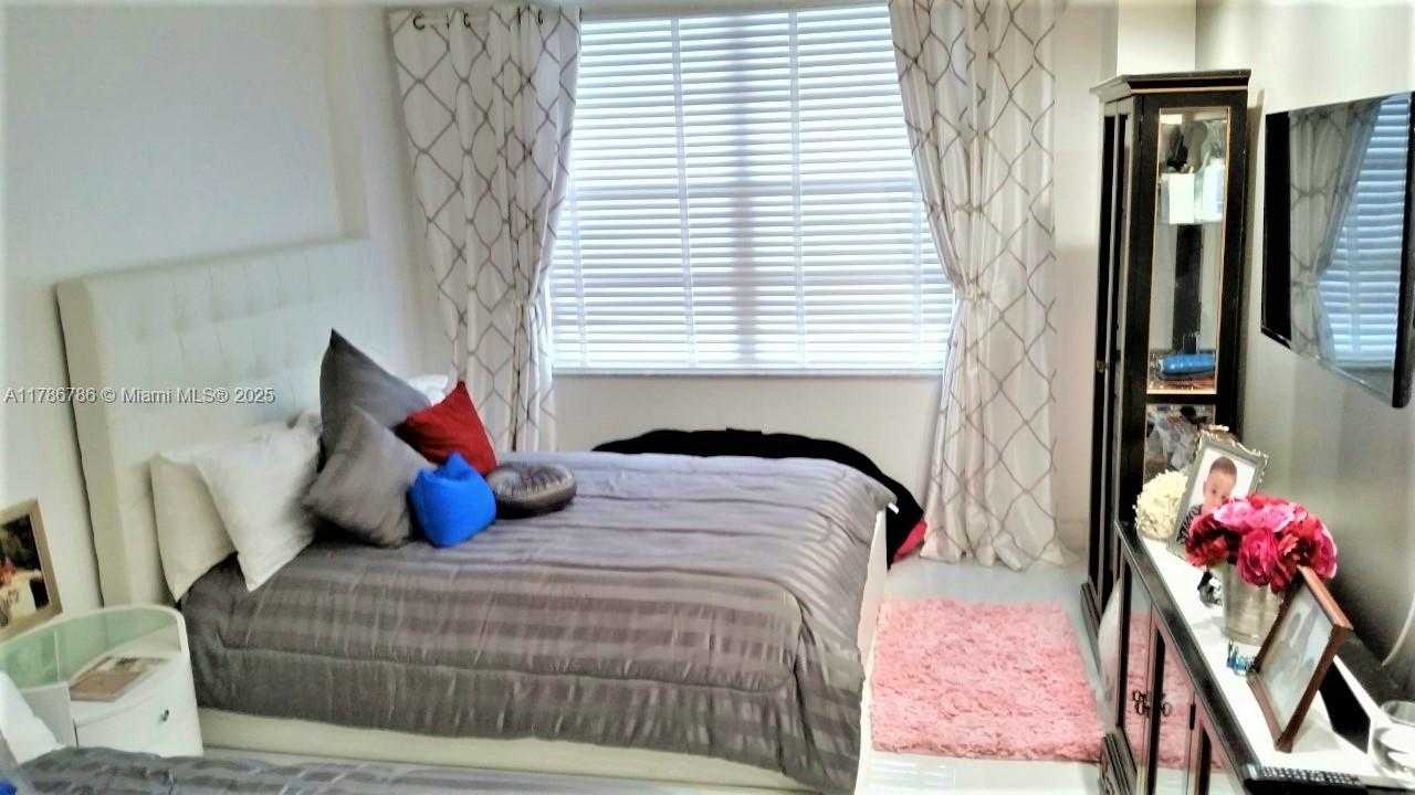Small Image of 301 174TH ST #1901, Sunny Isles Beach Number 23