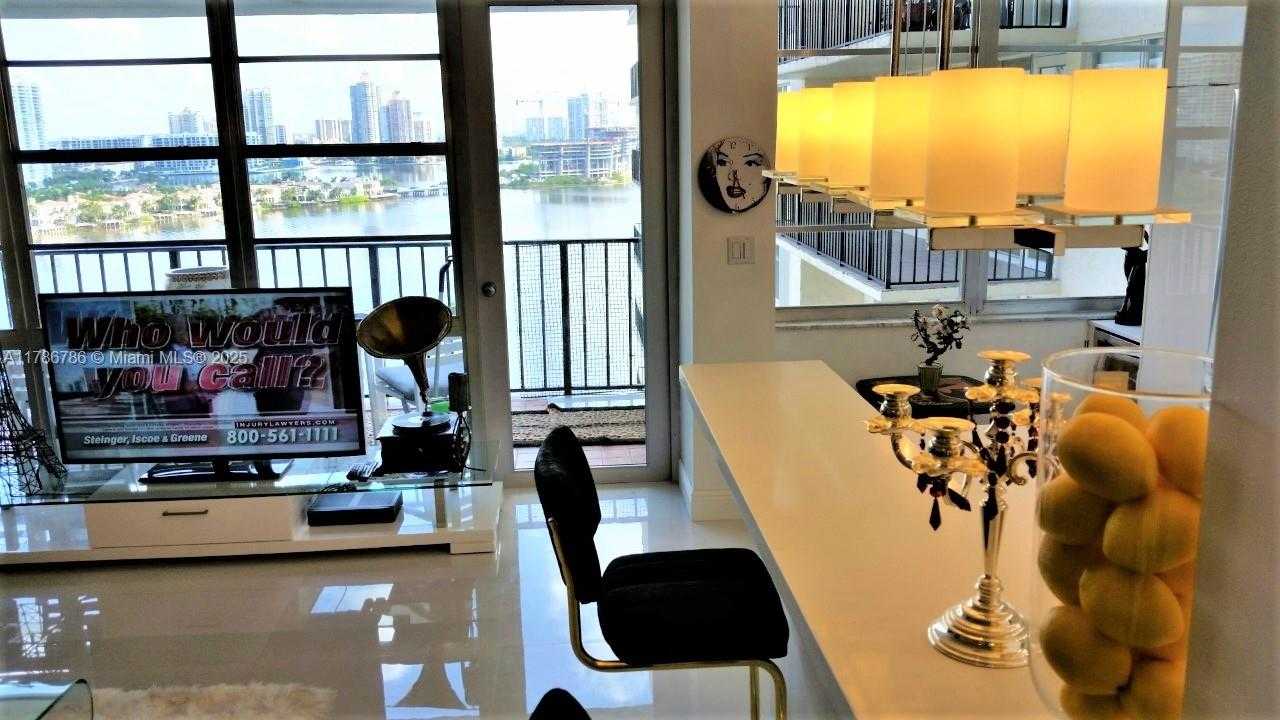Small Image of 301 174TH ST #1901, Sunny Isles Beach Number 4