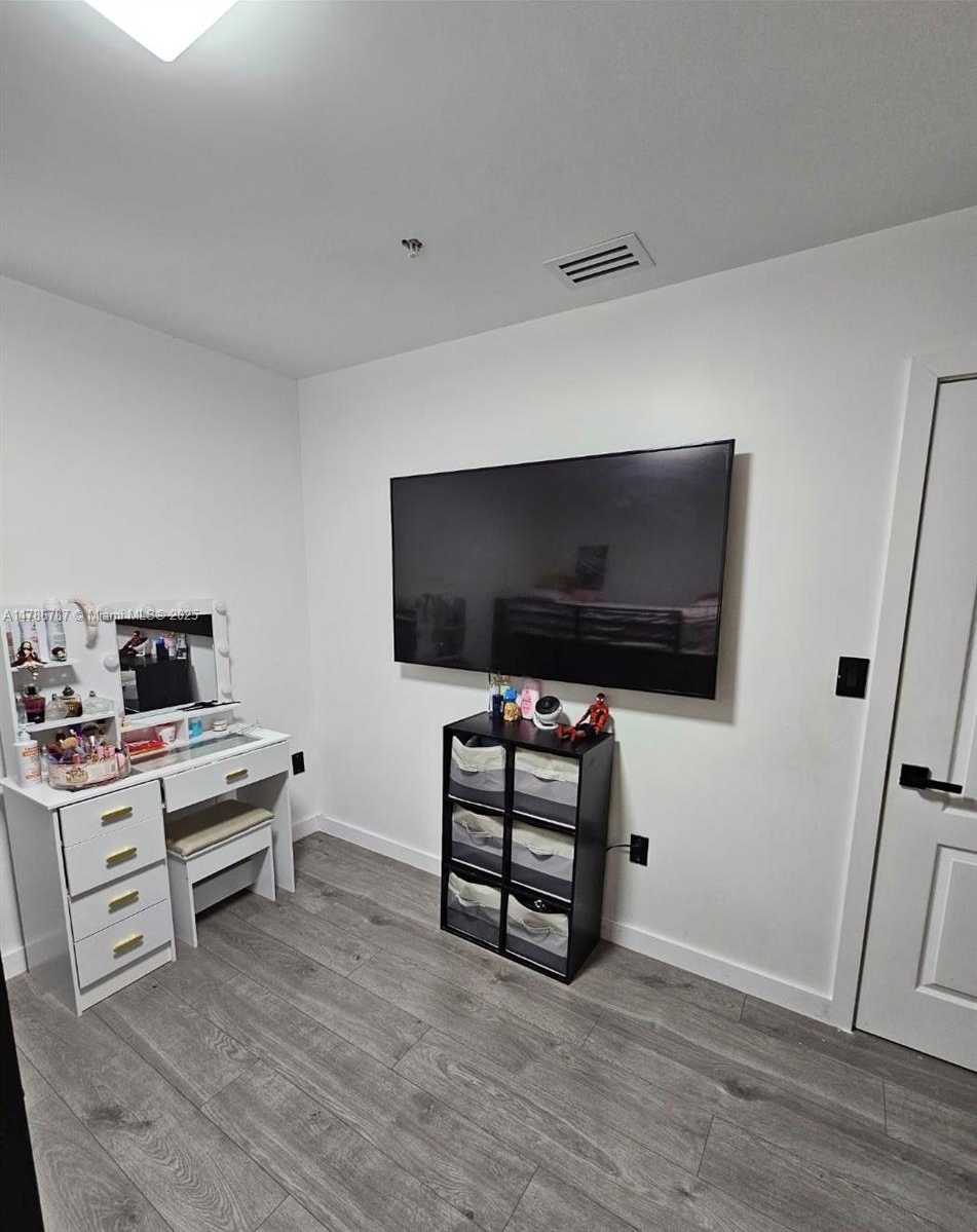 Small Image of 8906 WEST FLAGLER ST #101, Miami Number 21