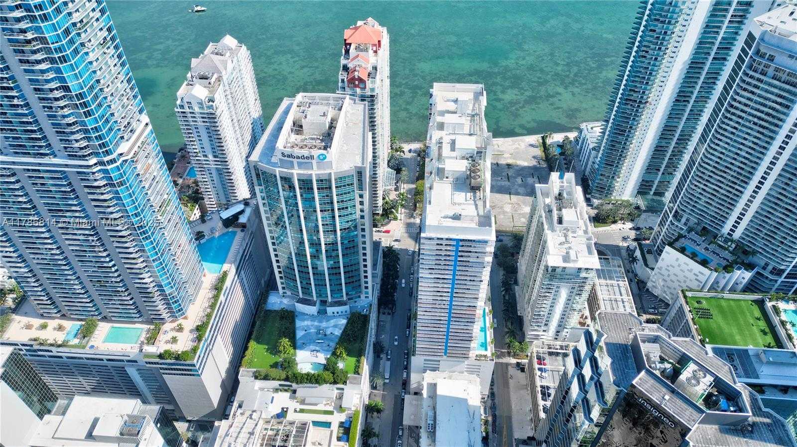 Small Image of 1200 BRICKELL BAY DRIVE #3902, Miami Number 12