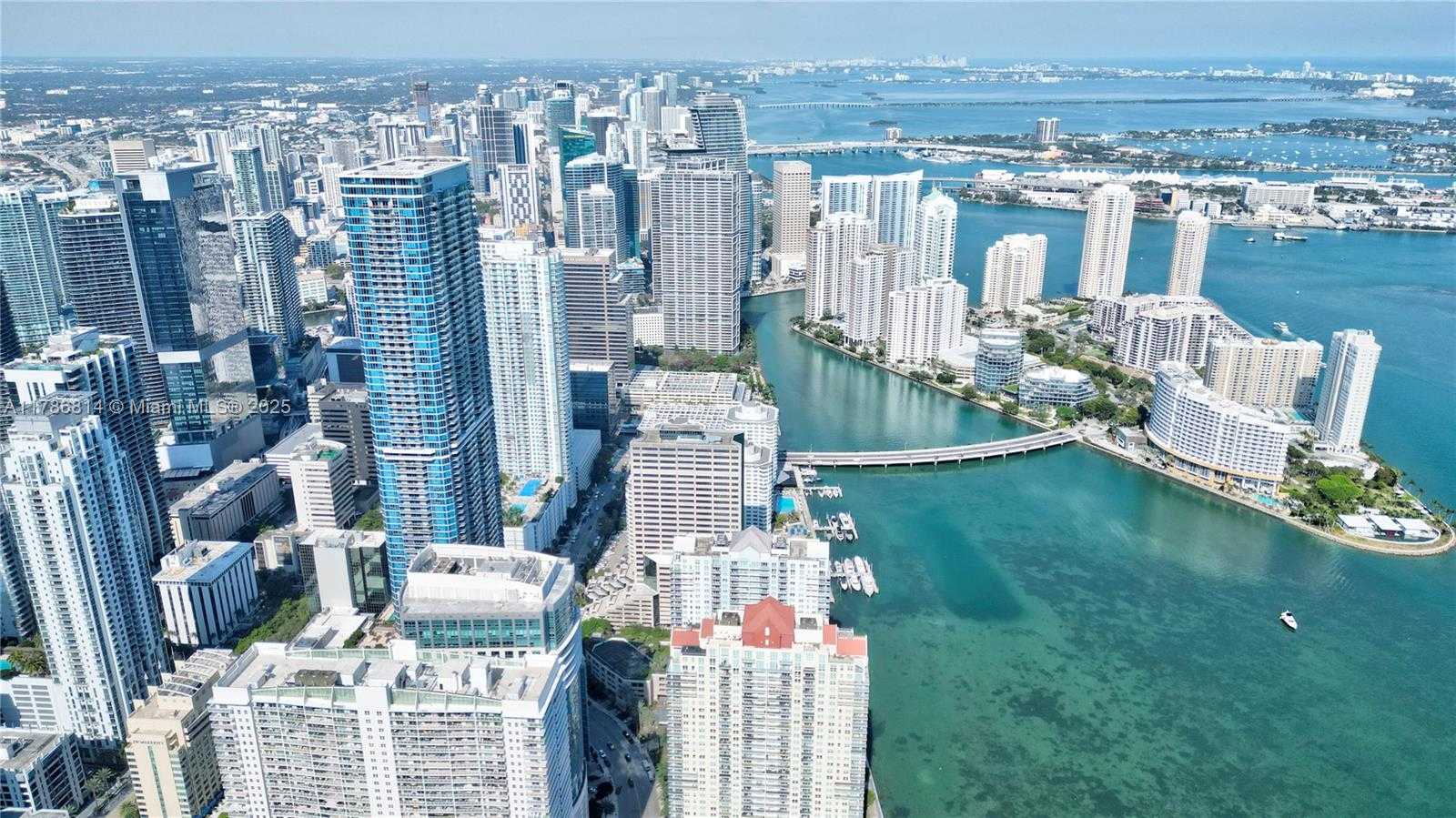 Small Image of 1200 BRICKELL BAY DRIVE #3902, Miami Number 16