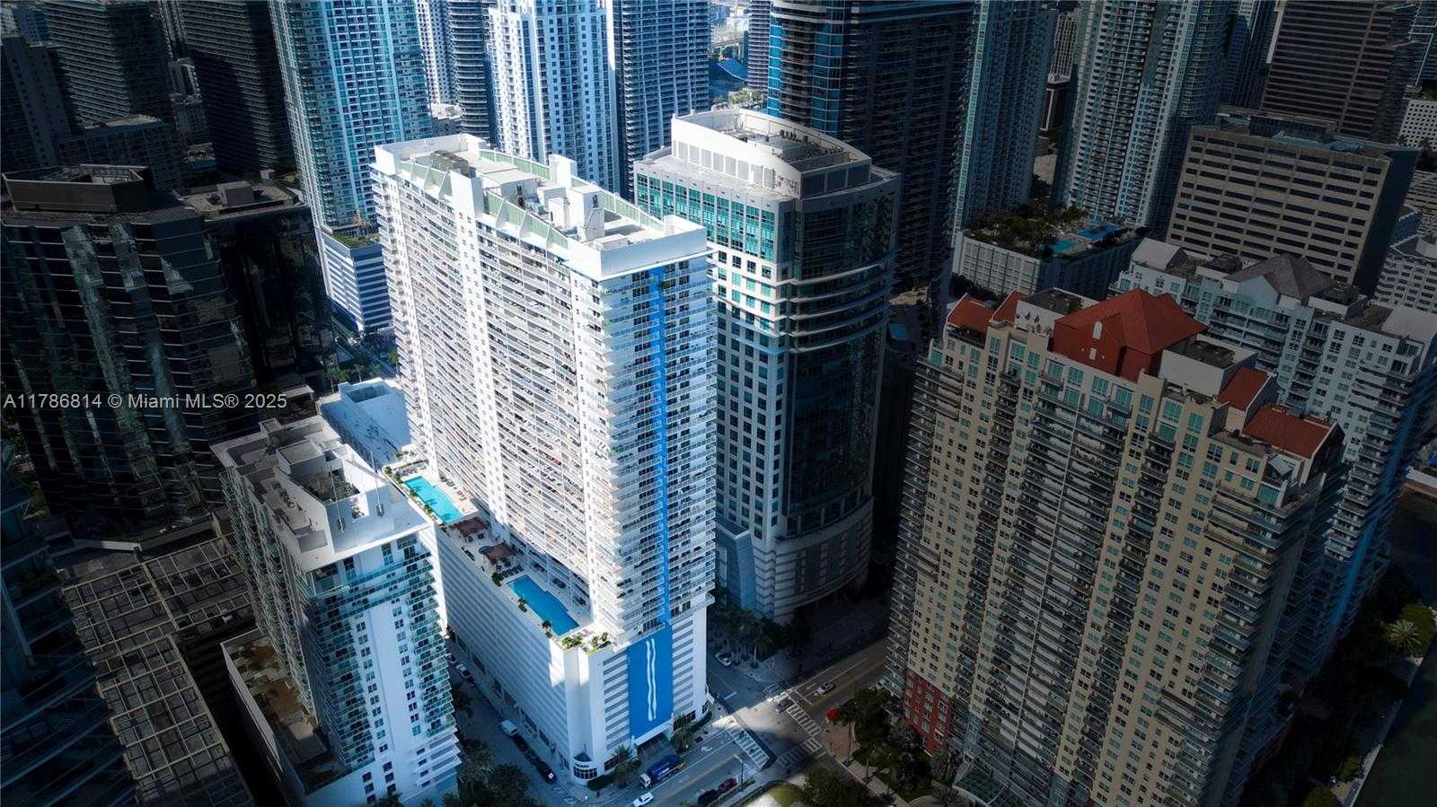 Small Image of 1200 BRICKELL BAY DRIVE #3902, Miami Number 2