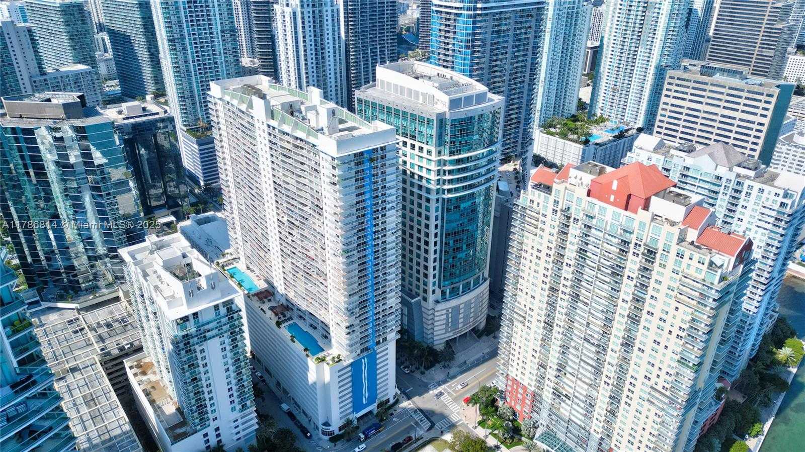 Small Image of 1200 BRICKELL BAY DRIVE #3902, Miami Number 3