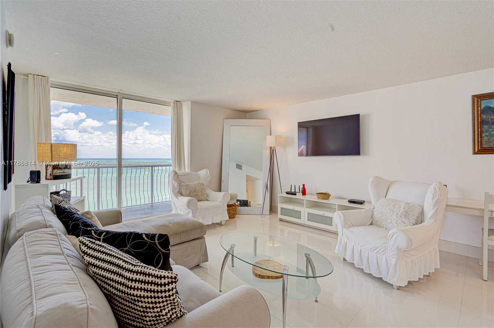 Small Image of 1200 BRICKELL BAY DRIVE #3902, Miami Number 34