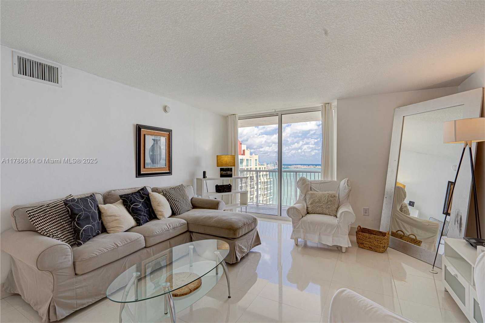 Small Image of 1200 BRICKELL BAY DRIVE #3902, Miami Number 35