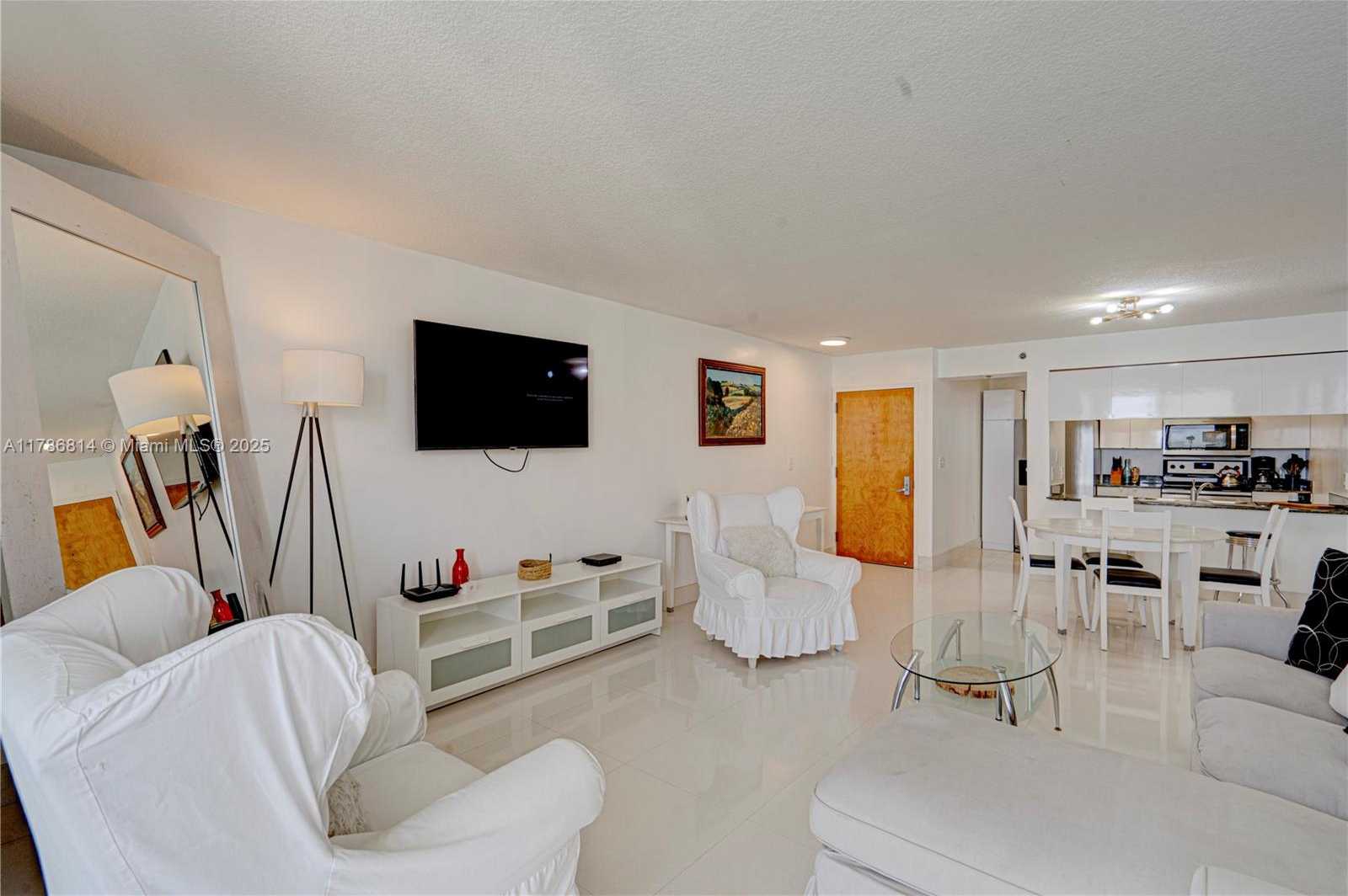 Small Image of 1200 BRICKELL BAY DRIVE #3902, Miami Number 37