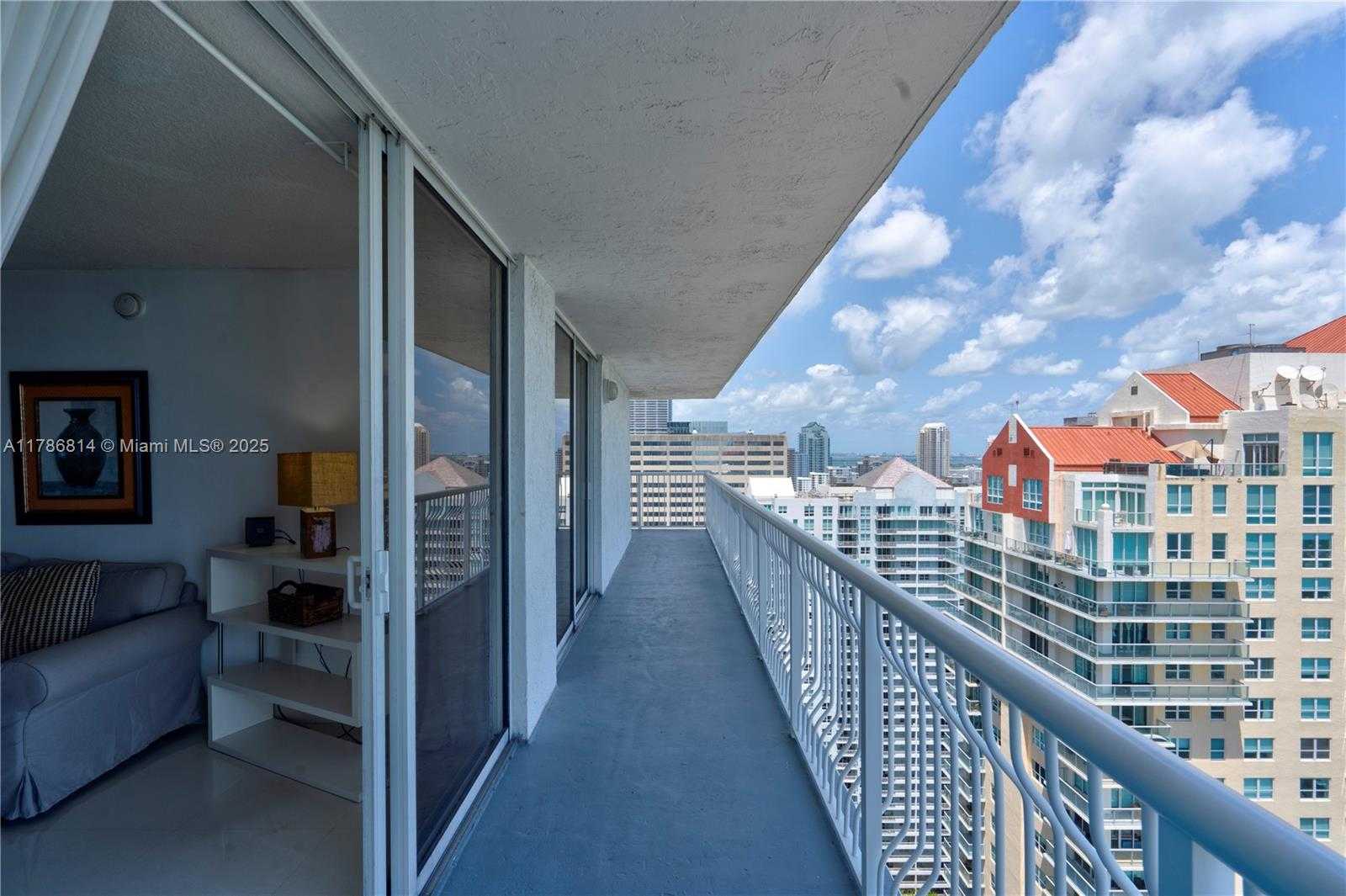 Small Image of 1200 BRICKELL BAY DRIVE #3902, Miami Number 42