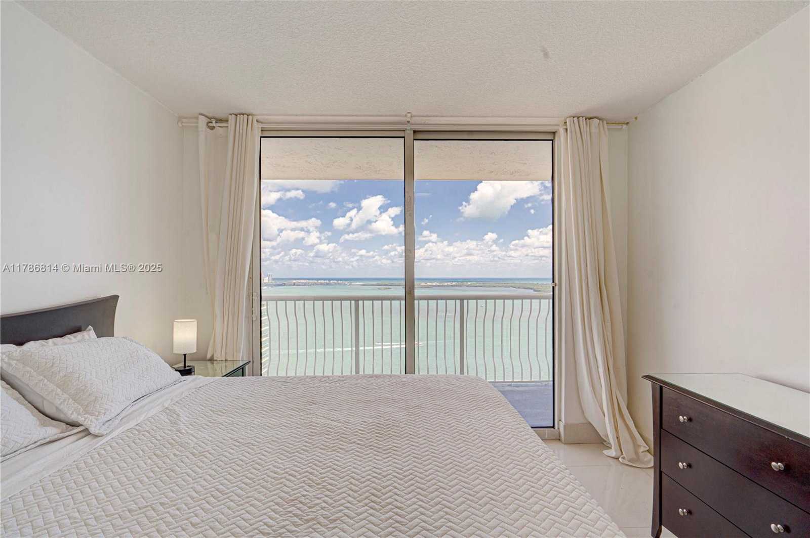Small Image of 1200 BRICKELL BAY DRIVE #3902, Miami Number 60