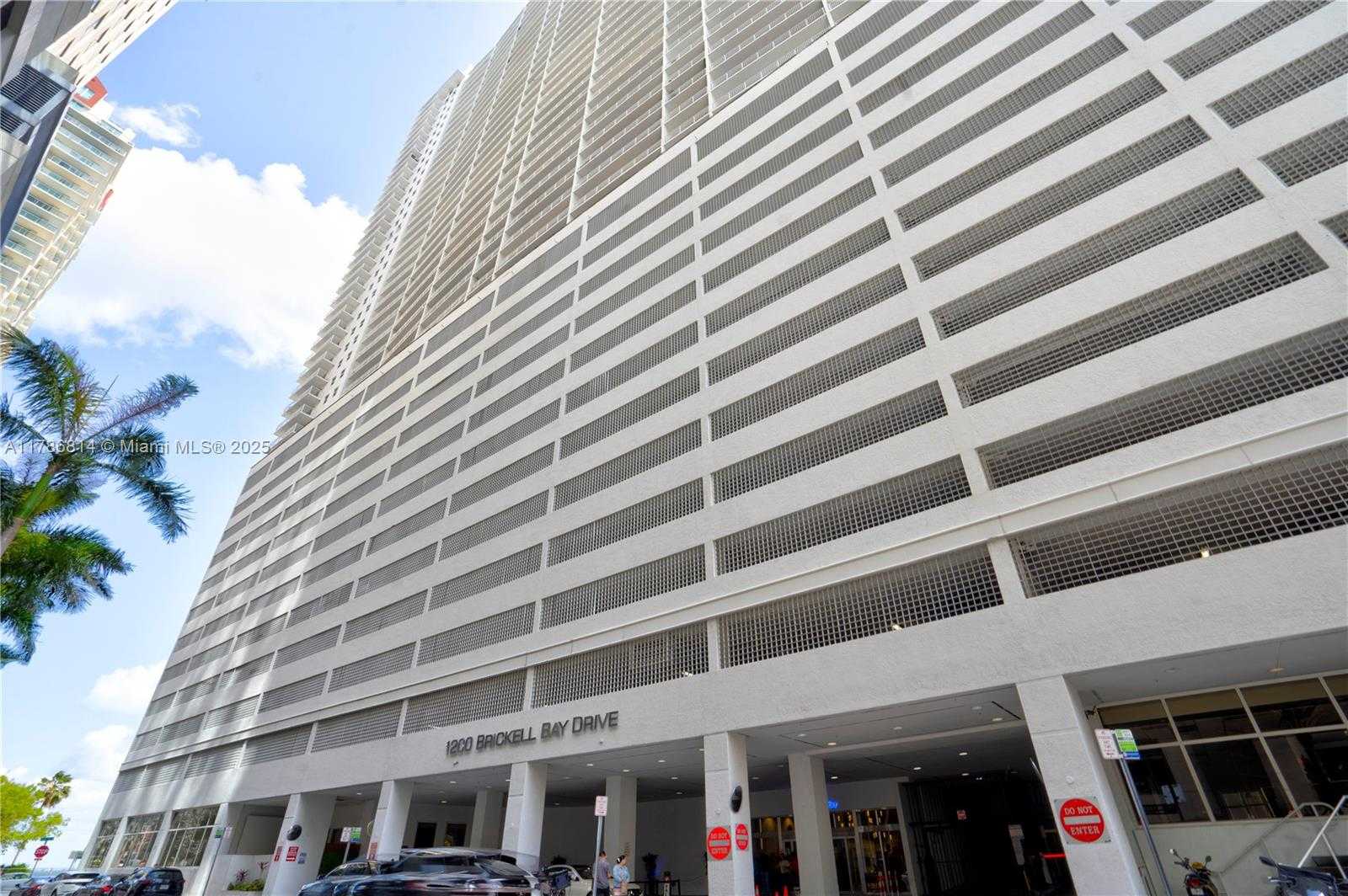 Small Image of 1200 BRICKELL BAY DRIVE #3902, Miami Number 85