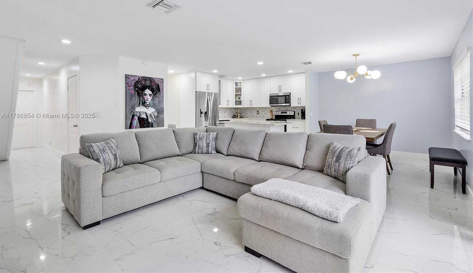Small Image of 5001 RIVERSIDE DR #303, Coral Springs Number 13