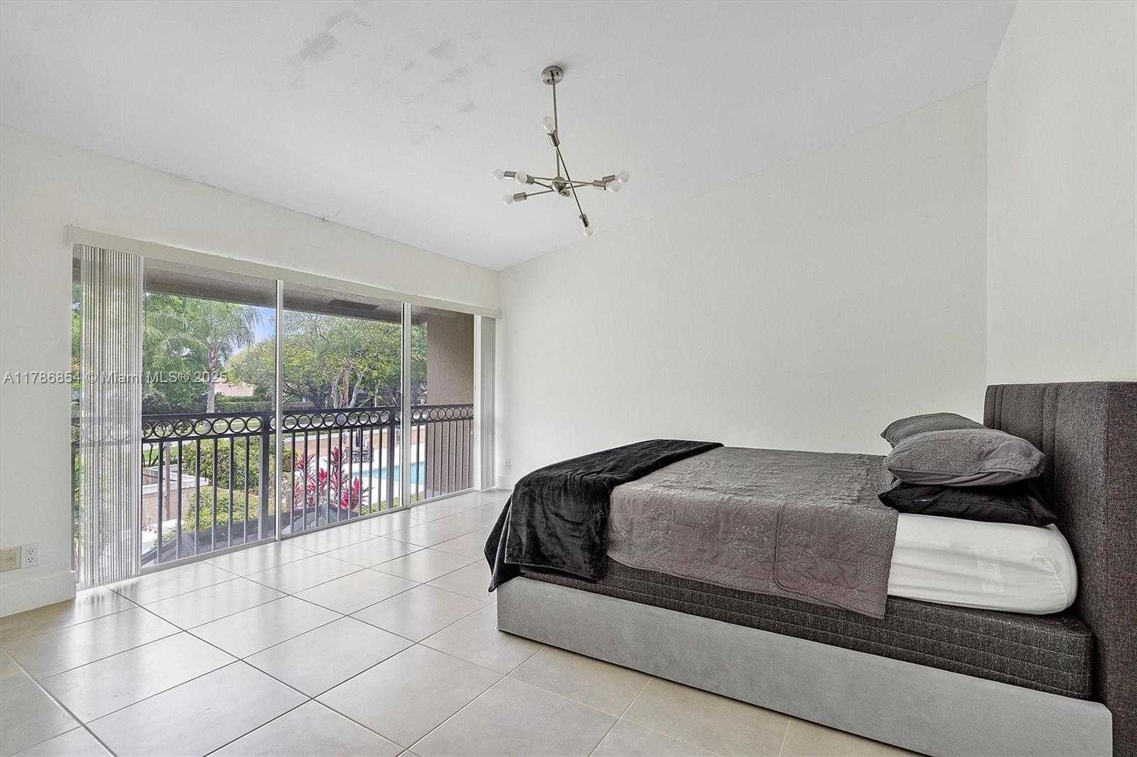 Small Image of 5001 RIVERSIDE DR #303, Coral Springs Number 17