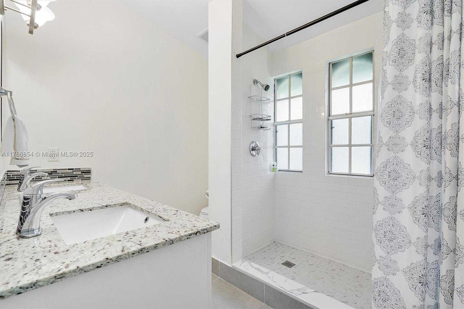 Small Image of 5001 RIVERSIDE DR #303, Coral Springs Number 19