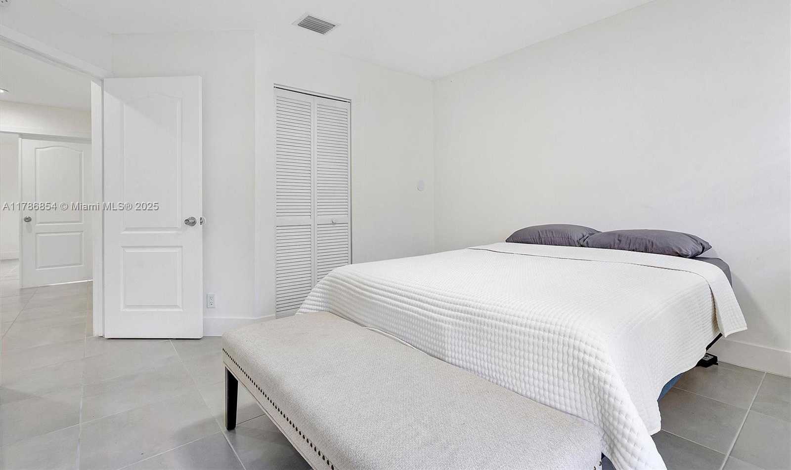 Small Image of 5001 RIVERSIDE DR #303, Coral Springs Number 20