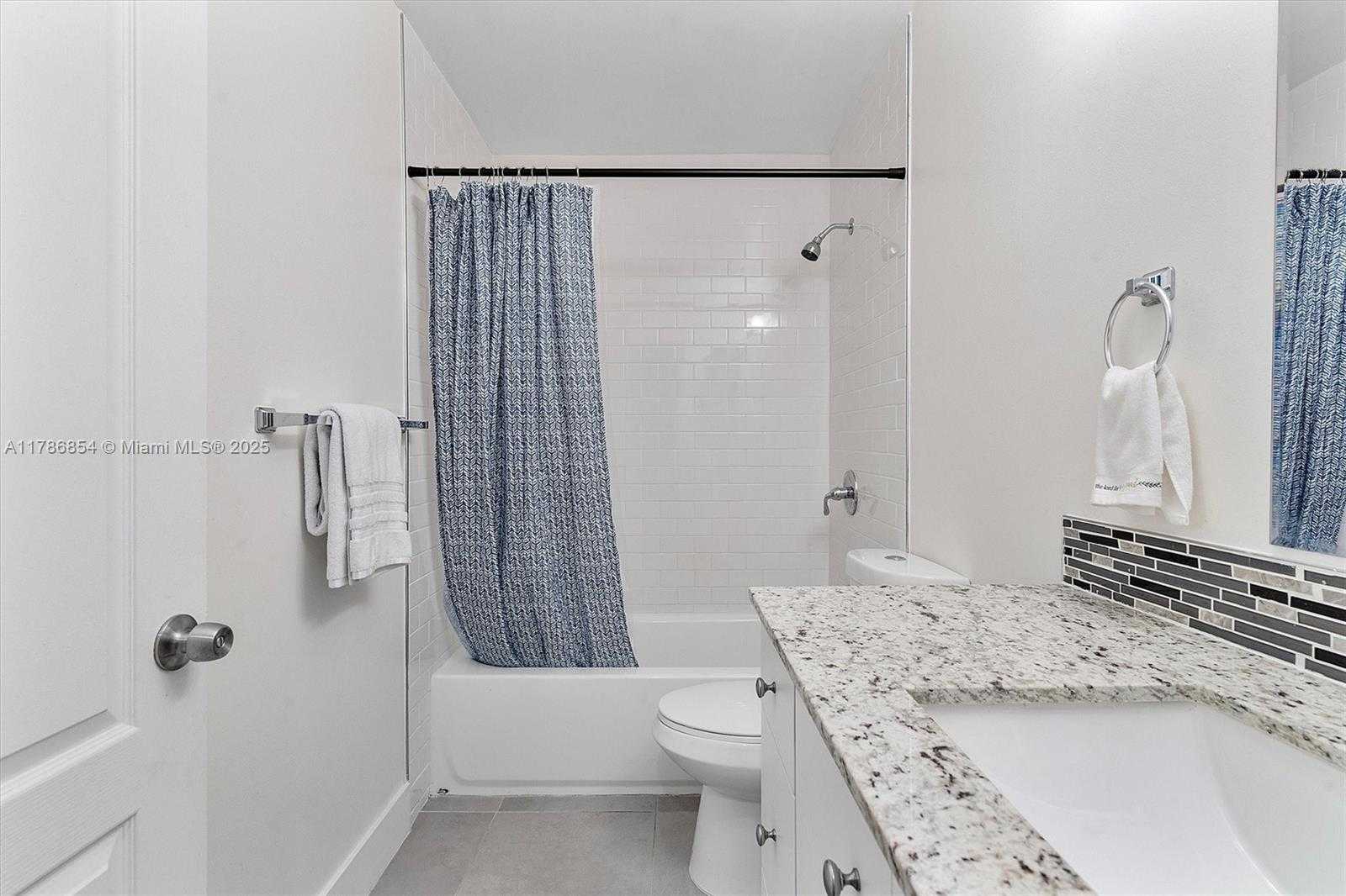 Small Image of 5001 RIVERSIDE DR #303, Coral Springs Number 30