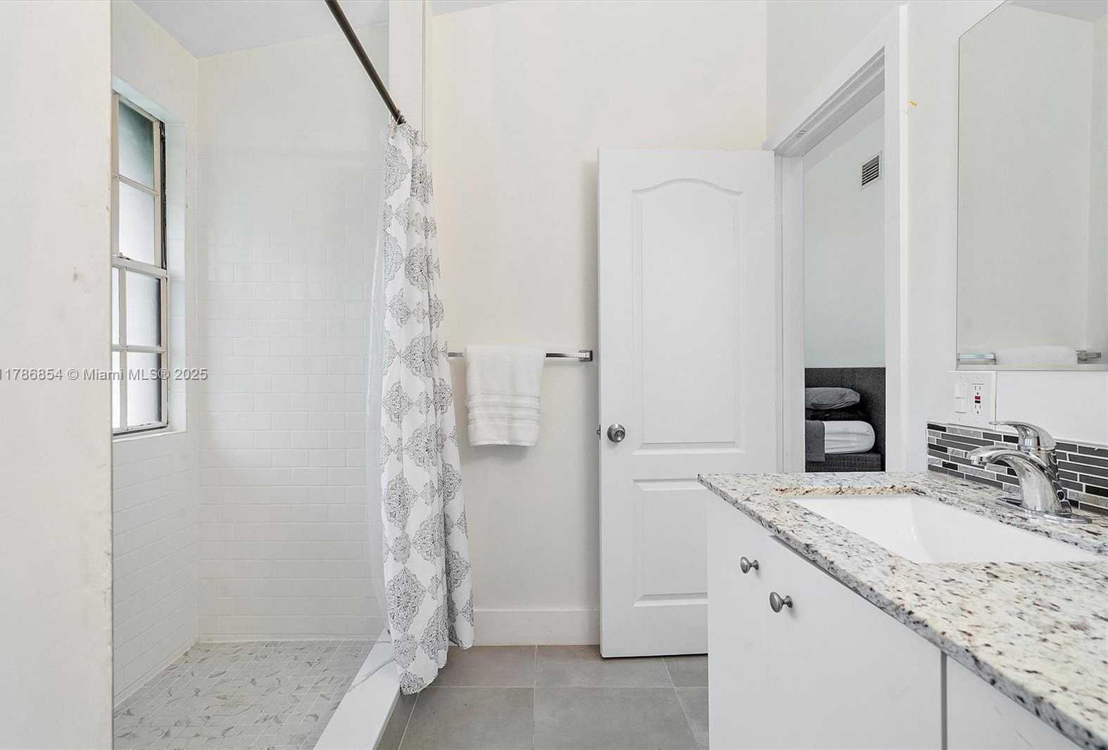 Small Image of 5001 RIVERSIDE DR #303, Coral Springs Number 37