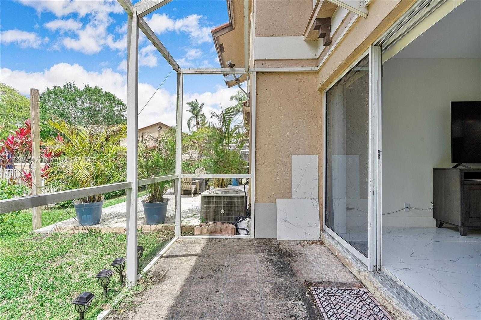 Small Image of 5001 RIVERSIDE DR #303, Coral Springs Number 42